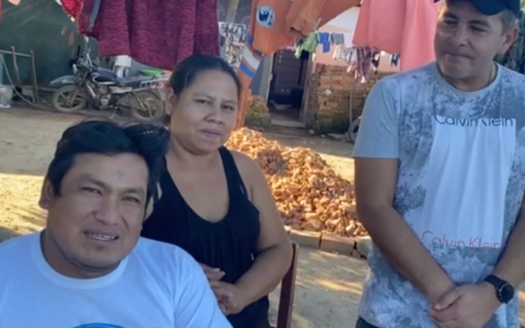 El hombre de la cruz en la frente